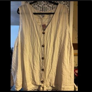 Cream tank with brown buttons! BRAND NEW W/ TAGS